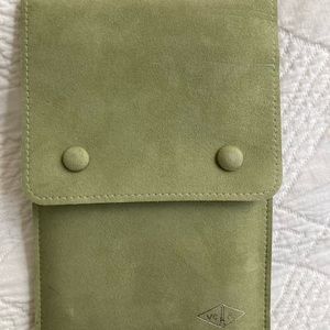 Van Cleef & Arpels travel case